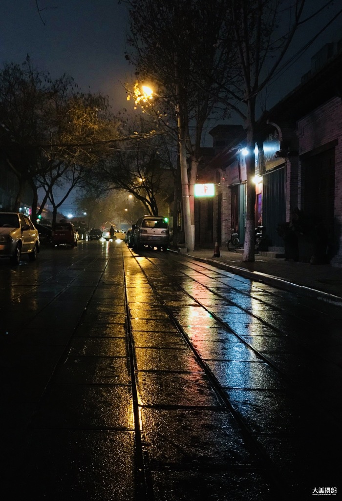 小巷·夜雨